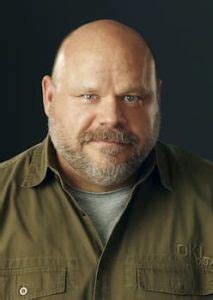 Kevin Chamberlin Actor, Bio, Wiki, Stranger Things,。